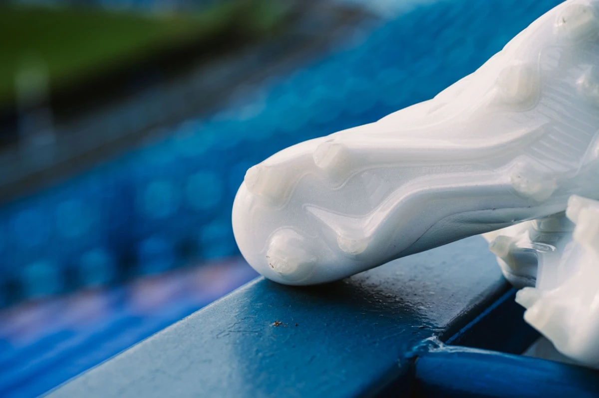 post card ost-adidas-copa-pure-suela jpeg.webp